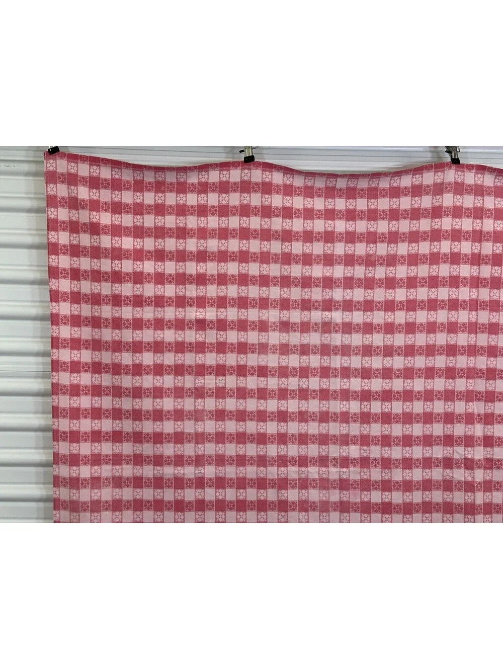 4 Vintage Commercial Use Tablecloths Red White Flower Leaves